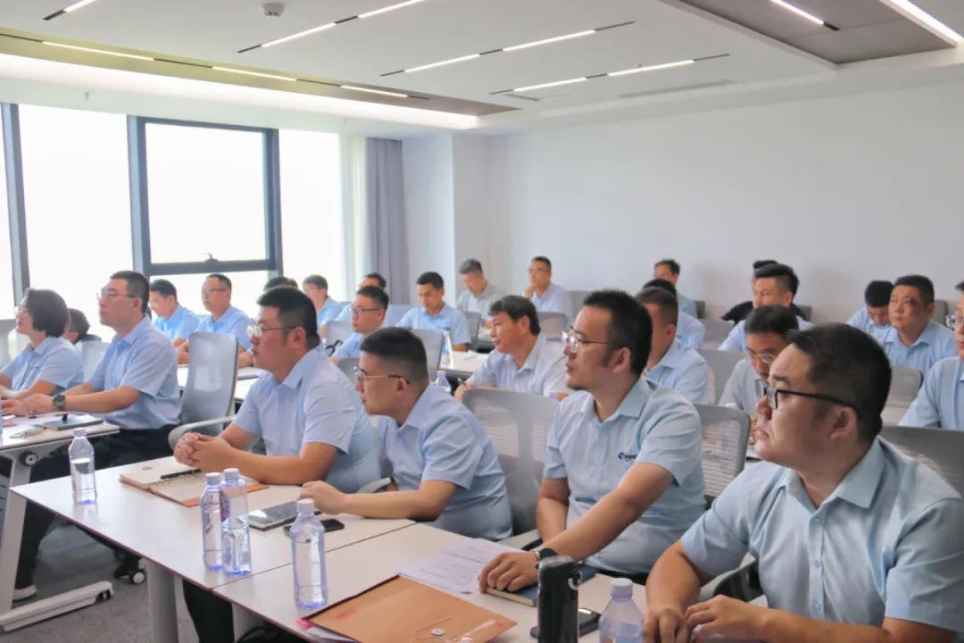 2024年上半年中層管理干部述職會議：述職曬答卷，砥礪再奮進。